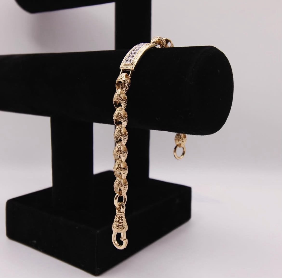 9ct Gold CZ ID Acorn Bracelet